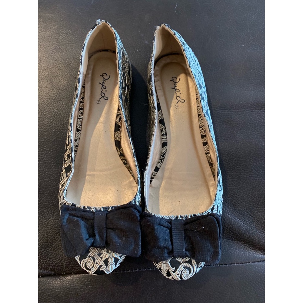 Gold & black fancy flats